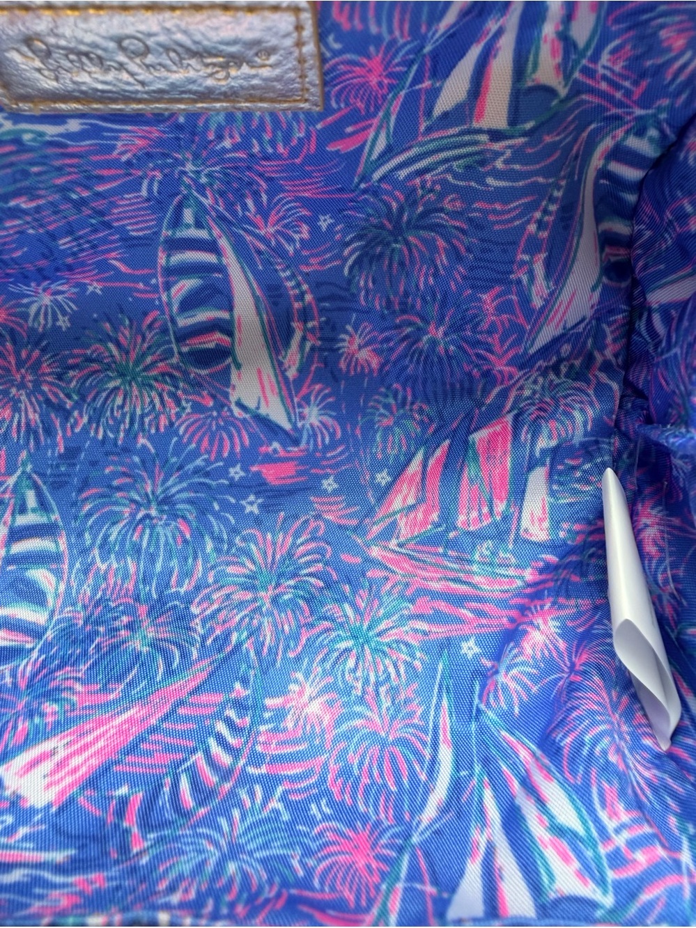 Lilly Pulitzer GWP Wicker Sunglass Case/Clutch
Boca Blue
It's a Sailabration - Picture 6 of 14